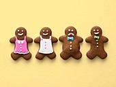 Four gingerbread men and women
