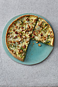 Chicory and gorgonzola tart with crunchy nuts