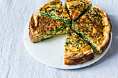 Quiche with spinach, salmon and egg