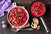 Beetroot soup with white bean
