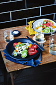 Ricotta-Tomaten-Salat mit Sardellendressing