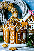 Cake decorated with gingerbread houses