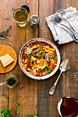 Lasagnesuppe mit Pesto und Parmesan