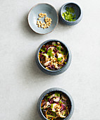 Asiatischer Glasnudel-Garnelen-Salat (Low Carb)