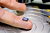 World's smallest computer, 2018