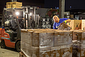 Overnight wholesale produce market, USA