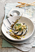 Sardinen-Millefeuille mit Endivie aus dem Ofen