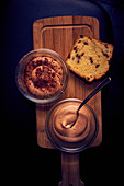 Mousse au chocolat and a cake piece