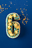 Number Cake mit Sternenhimmel zum 6. Geburtstag