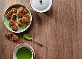 Samp-and-lentil 'meatballs' with spinach mayo
