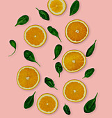 Baby spinach and orange slices (seen from above)