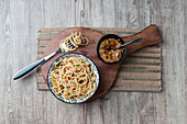 Spaghetti with walnut pesto