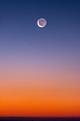 Earthshine from waning crescent Moon at dawn