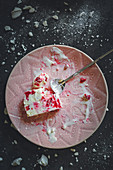 Homemade ice cream with redcurrants and meringue