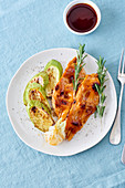 Chicken breast with zucchini and rosemary