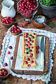 Cranberrykuchen mit Vanillecreme