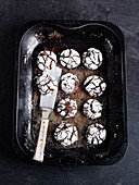 Crinkle Cookies on baking tray