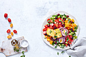 Tomatoe greek salad with pan-freid feta