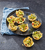 Mini vegetable tartlets with goat's cheese