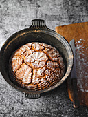 Siegerländer Schanzenbrot (Siegerland rye bread) baked in a pot
