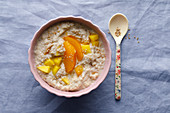 Sesame seed porridge with an oat drink and tahini