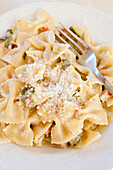 Farfalle with vegetables and parmesan