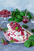 Raspberry meringue cake