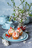 Erdbeer-Frischkäse-Cupcakes
