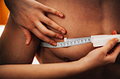 Measuring chest circumference