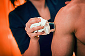 Cryo massage for shoulder pain