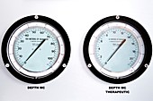 Hyperbaric oxygen therapy pressure dials