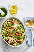 Rice salad with pesto and tuna
