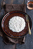 Risotto mit Provolone, weisser Schokolade und Himbeeressig