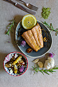 Salmon with lentil salad