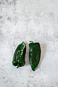 Poblanos (grüne mexikanische Chilischote)