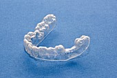Dental tooth spacer mouth guard