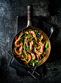 Prawns stir-fried with green peppecorns, ginger and soy