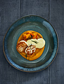 Fried scallops with pumpkin purée and pickled pumpkin