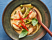 Red curry with chicken (Thailand)