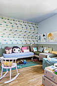 Kinderzimmer mit zwei als Überecksofa nutzbaren Einzelbetten