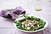 Rote-Bete-Carpaccio mit Feta und Spinat