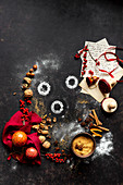Backzutaten und Utensilien für die Weihnachtsbäckerei