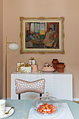 Elegant dining room decorated in pink and gold at Christmas