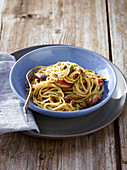 Spaghetti mit Anchovis-Rosmarin-Feigen