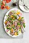 Tuna salad with radish and oranges