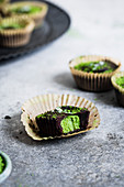 Matcha and chocolate cupcakes.