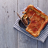 Pear tart with filo pastry