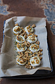 Goat's cheese with honey-glazed nuts