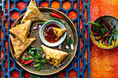 Vegetable samosas