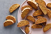 Spiced cantuccini